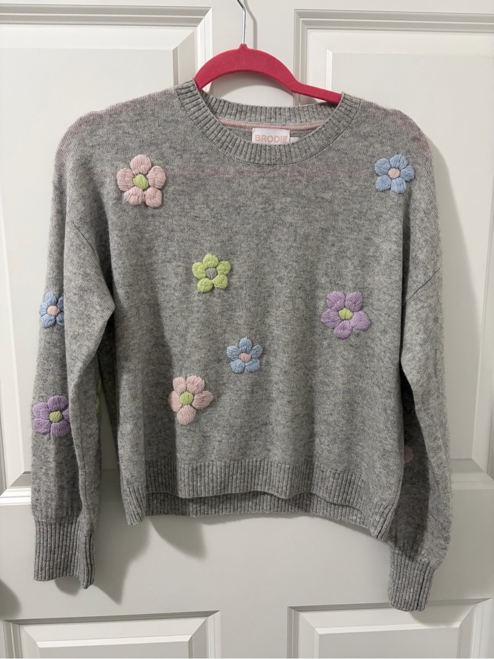Brodie Cashmere Gray Crewneck Sweater with Pastel Floral Appliqués